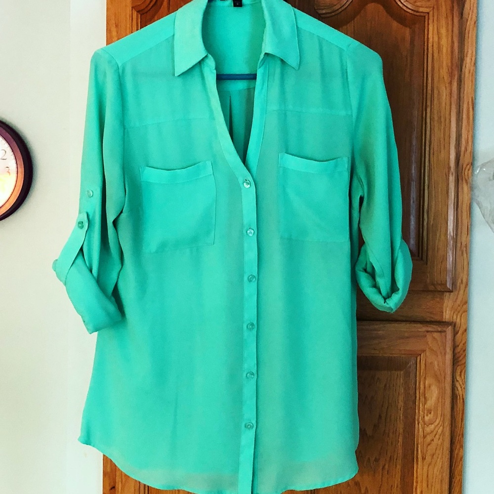 Express: Green Blouse